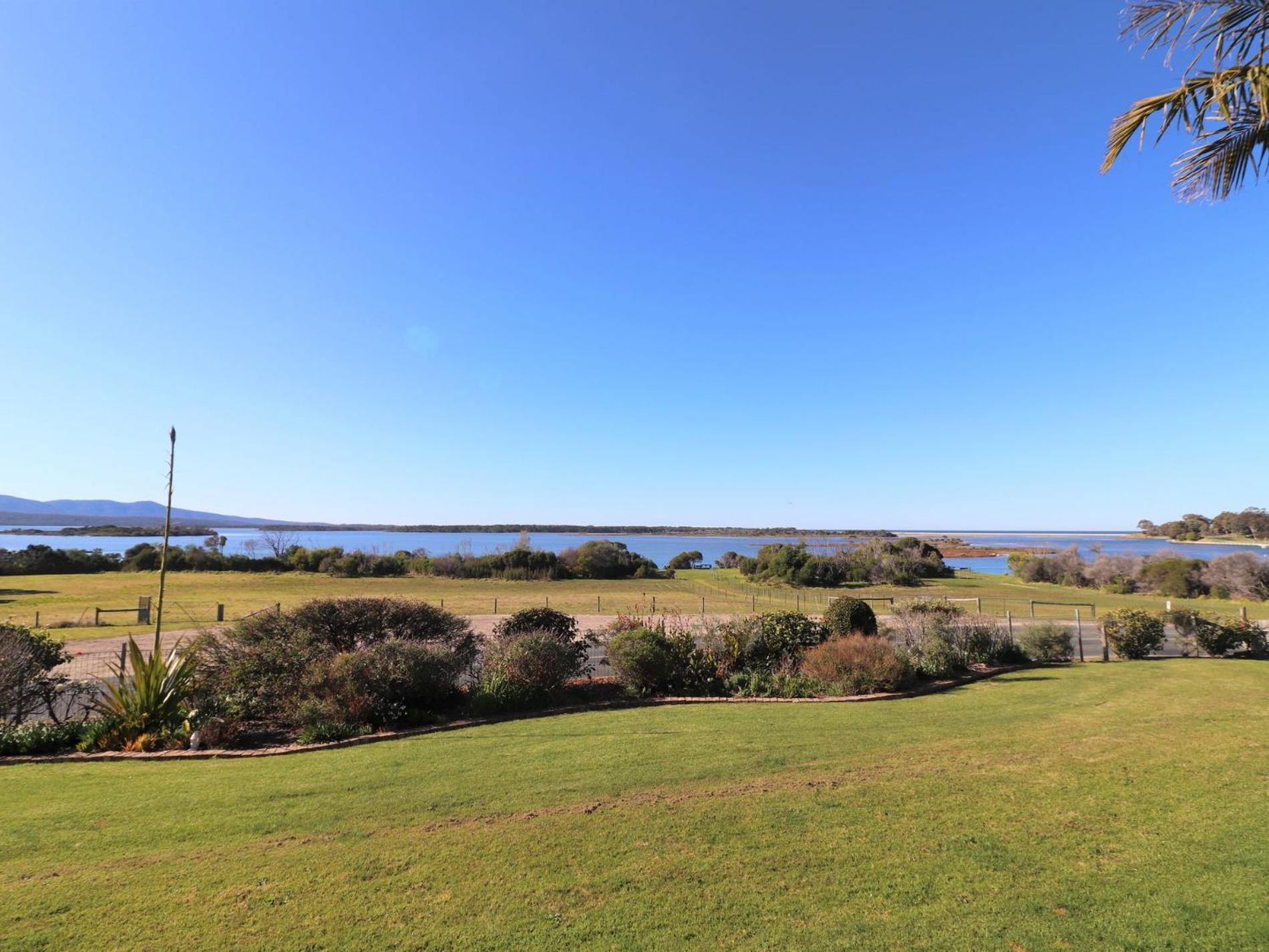 Chez Belle Vue Villa Mallacoota Exterior photo